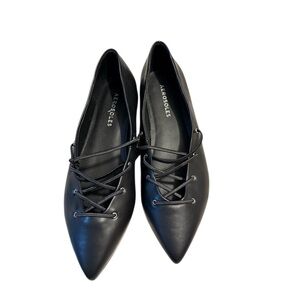 AEROSOLES Women's Black Pointed Lace-Up Flats